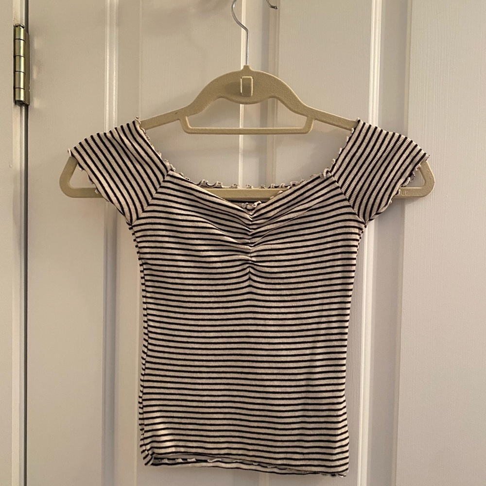 XS Petite Off the Shoulder Shirt